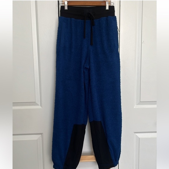 FP Movement Cuddle Up Pants Blue Size XS Blue Black Sherpa $98 Retail NWT - Picture 4 of 7